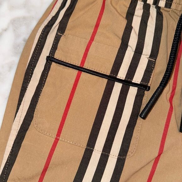 Burberry Tan and Red Striped Shorts 18M - Picture 5 of 6